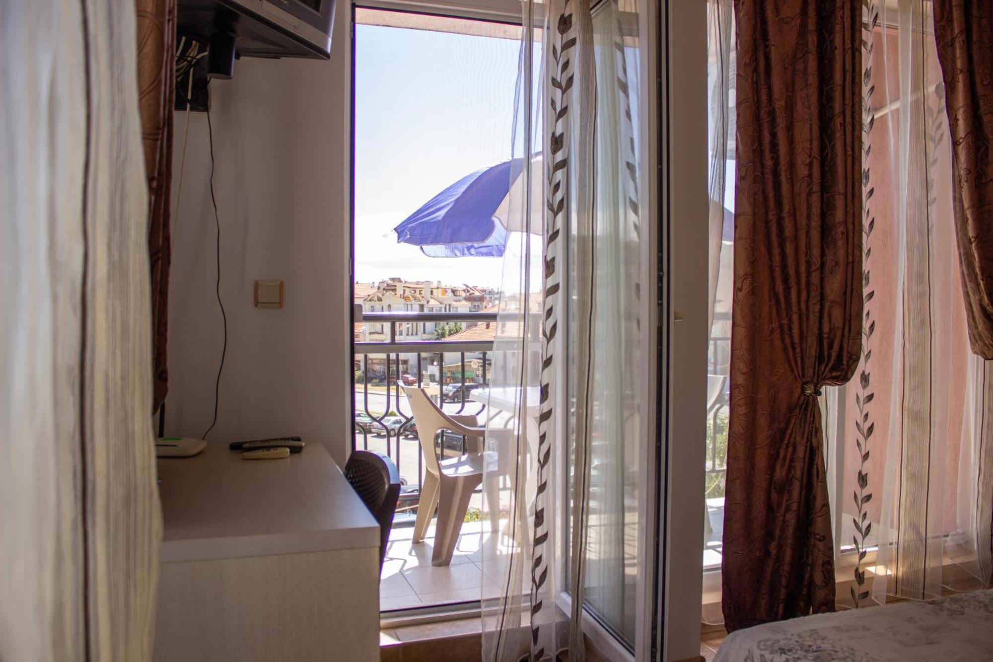 Central Couple Studio Поморие Экстерьер фото
